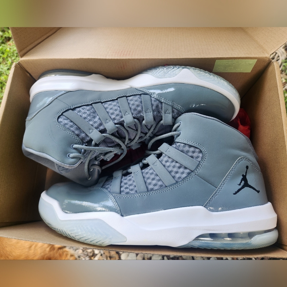 Jordan - Picture 2 of 9